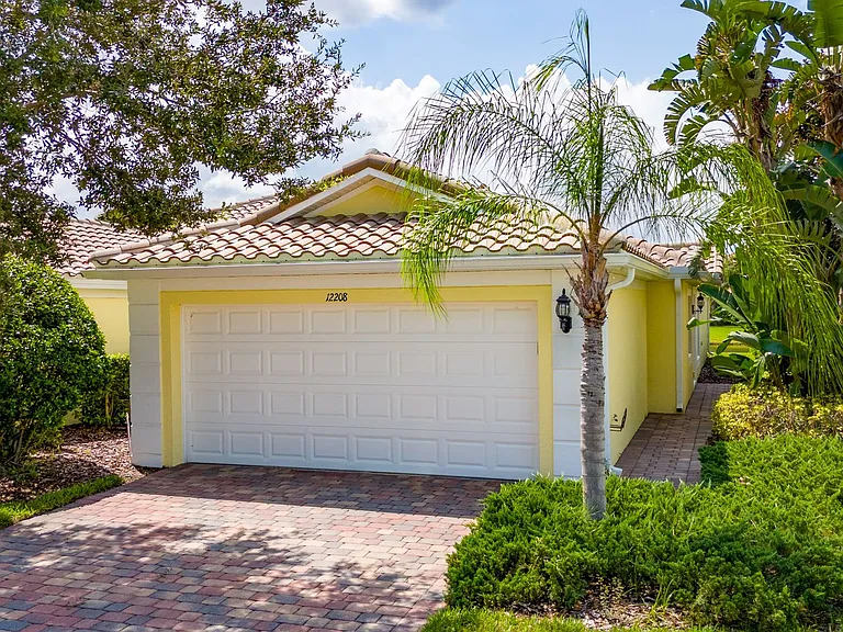 12208 Pescara Ln — Photo 1