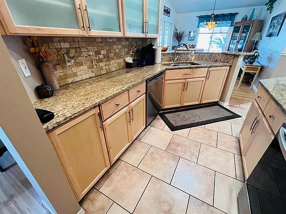 4th image of 6341 SW 104th Ln