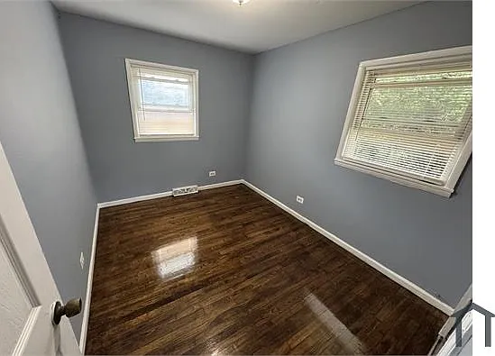 13217 S Rhodes Ave — Photo 4