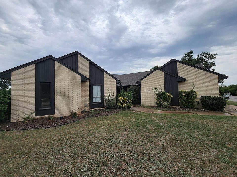 1st image of 12721 Trail Oaks Dr