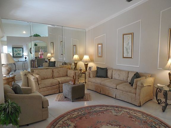 3rd image of 3463 SW Pindo Palm Ln