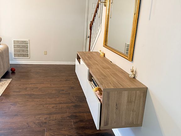 2nd image of 161 Hays Blvd