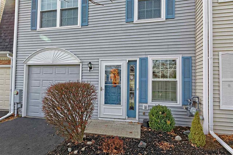 2nd image of 126 BRIDGEWOOD Lane