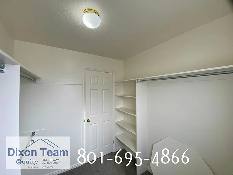 263 E 100 N — Photo 13