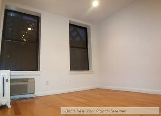 Rented by Bond New York | media 17