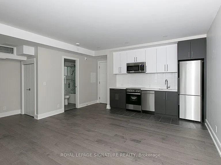 11 Walmer Rd #107 — Photo 3