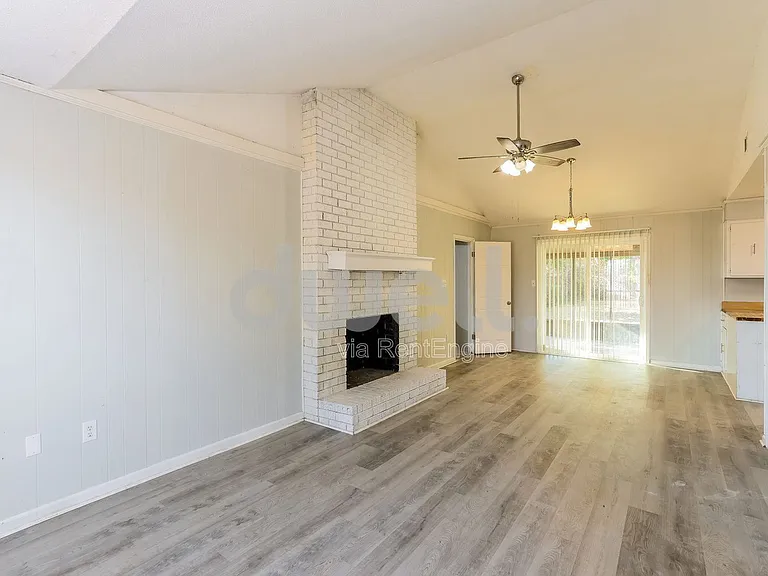 2614 Andorra Dr — Photo 10