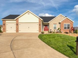 416 Summer Fair Ct, Lake Saint Louis, MO 63367