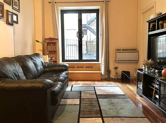Rented by REAL New York | media 4