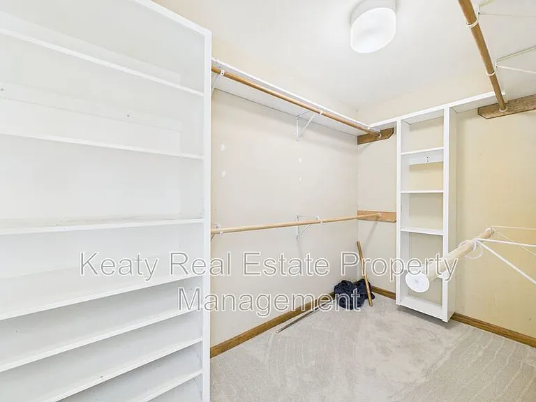604 Briargate Walk Cir — Photo 16