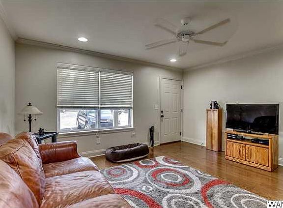 5th image of 210 15th St E APT 35