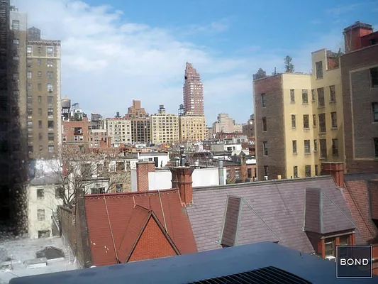 Rented by Bond New York | media 30