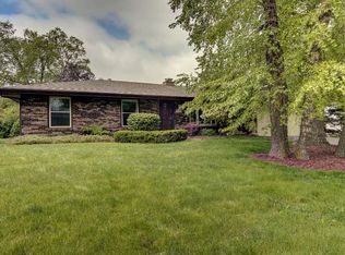 3652 Fawnridge Dr, Rockford, IL 61114