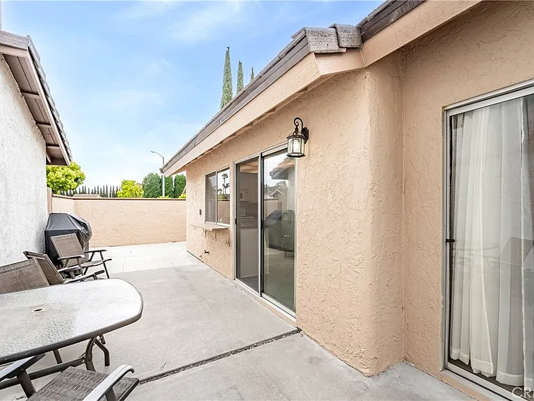 2162 Sweetbriar Rd — Photo 25
