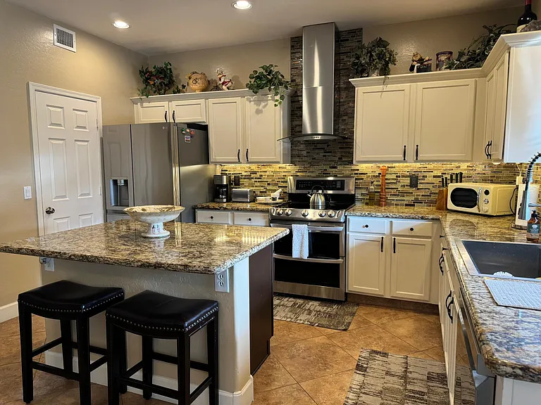 15791 W Mohave St — Photo 11