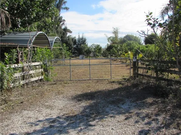 8390 Stringfellow Rd, Saint James City, FL 33956