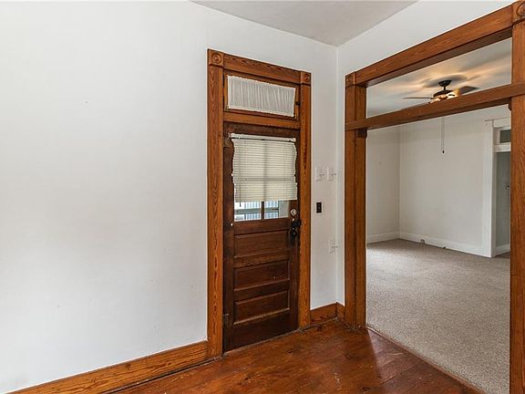 5th image of 217 Grant St