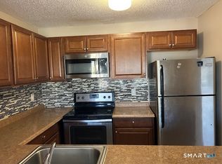 175 Mill Pond Rd UNIT 214, Hamden, CT 06514