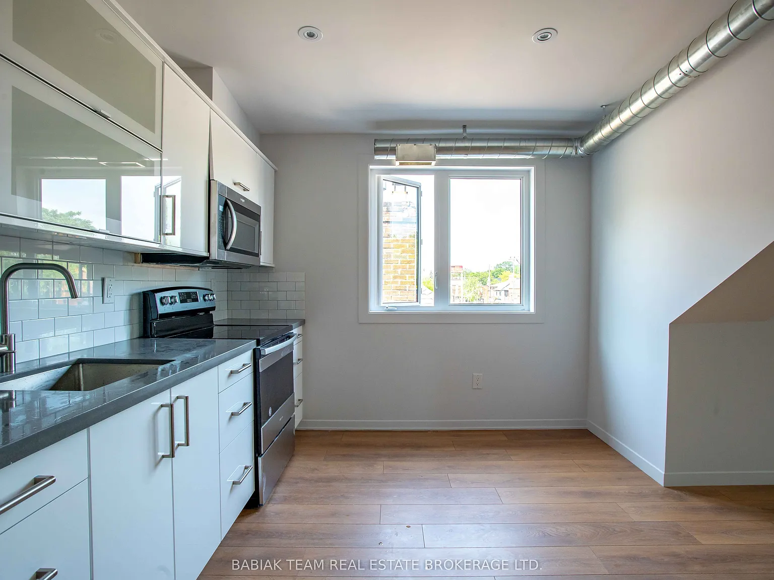 2 bed, $2,550 — Photo 3