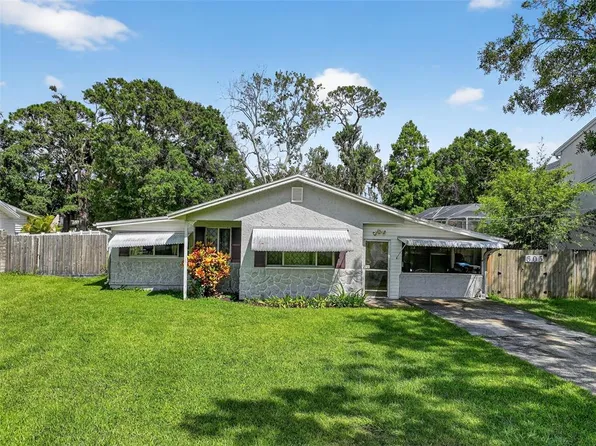 605 Shore Dr E, Oldsmar, FL 34677