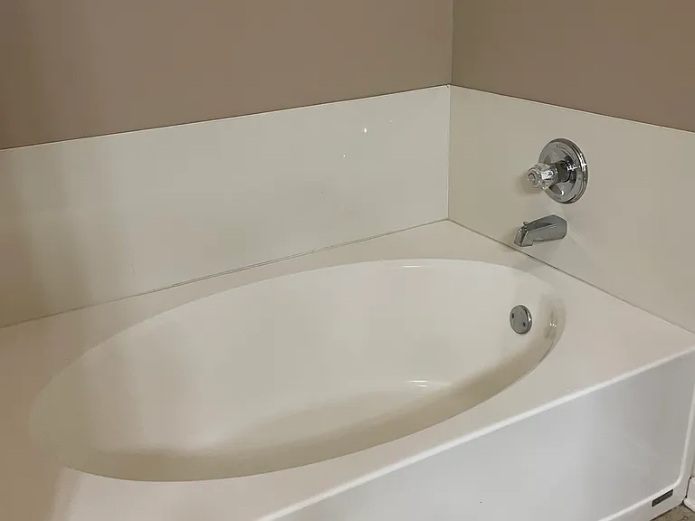 Master Bath - Garden Tub