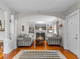 15 Hayward St, Cranston, RI 02910