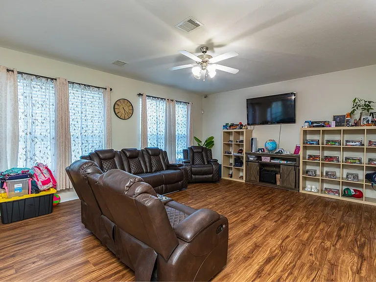 1107 Arum Rd — Photo 9