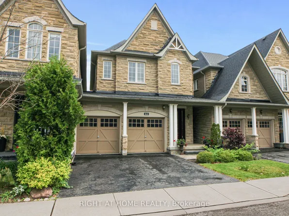 280 Paradelle Dr #41, Richmond Hill, ON L4E 0E1