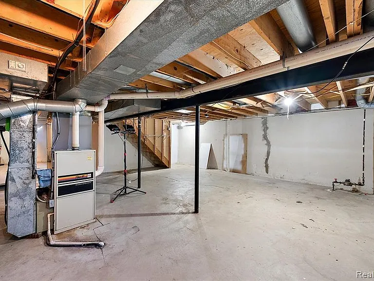 48156 Virginia Ct — Photo 40