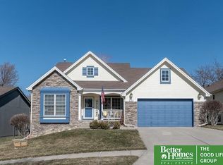 2702 Morrie Dr, Bellevue, NE 68123