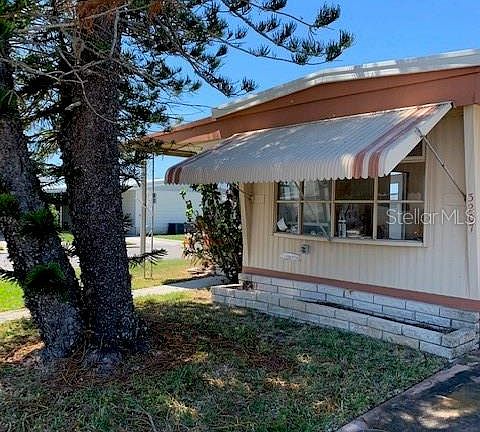3rd image of 3207 Hampshire Dr