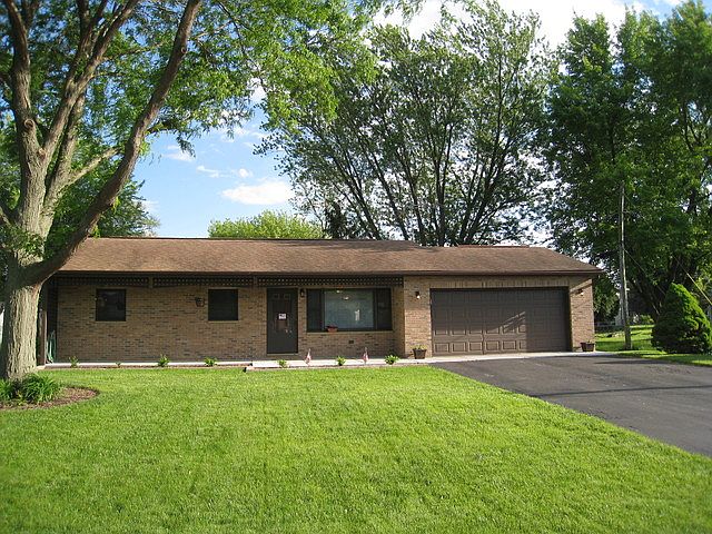 1st image of 25653 W Wacker Dr