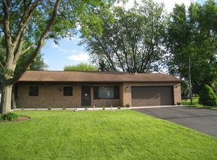 25653 W Wacker Dr, Lake Villa, IL 60046