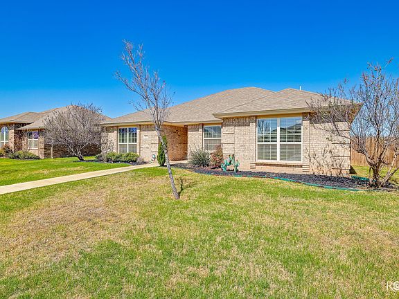 3rd image of 5029 Red Oak Ln
