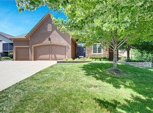 14604 Manor Rd, Leawood, KS 66224
