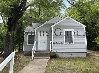 803 Roberson St, Henderson, NC 27536