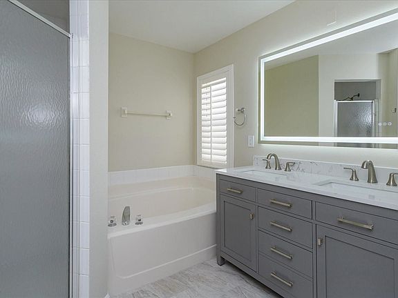 2nd image of 1599R Woodwind Dr