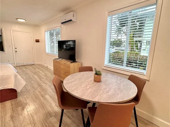 740 11th St APT 3A, Miami Beach, FL 33139