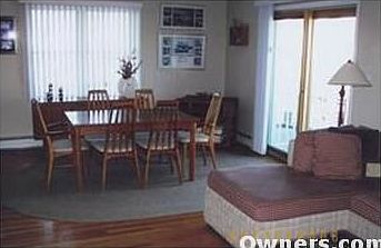 Family Rm (w/Slide door to deck0