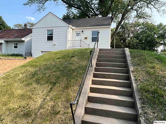 2nd image of 4631 Grand Ave