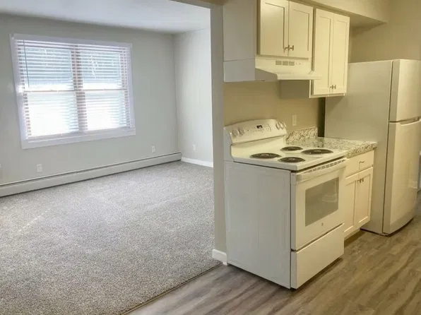 Harrison House Apartments, 611 N Harrison St APT 2, Waupaca, WI 54981