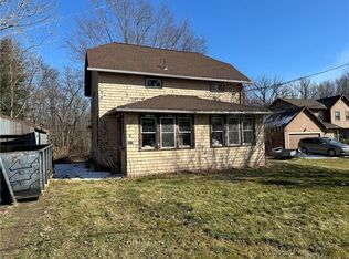 6812 Lakeside Rd, Ontario, NY 14519