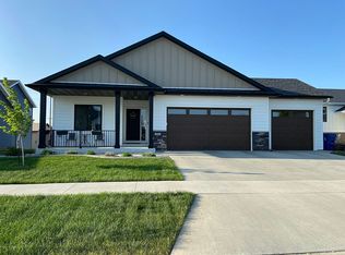 507 10th St NE, Kasson, MN 55944
