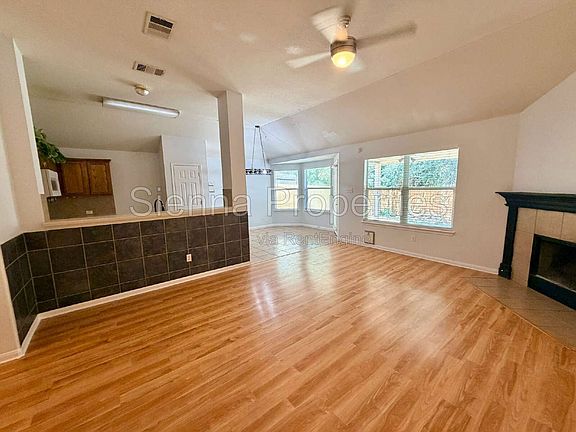 5th image of 1517 Hawk Dr