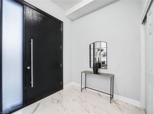75 Kenilworth Ave, Toronto, ON M4L 3S4