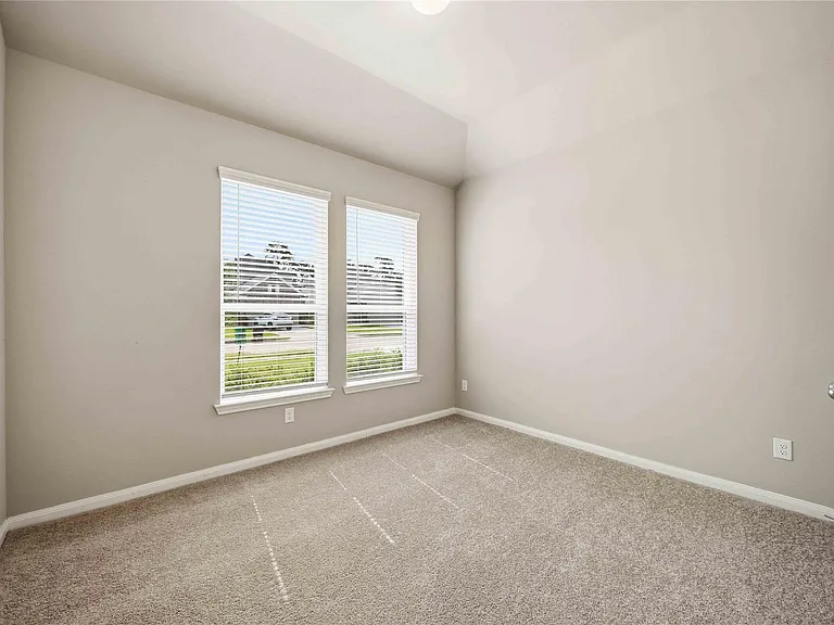 3915 Sugardale St — Photo 22