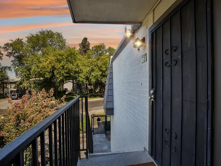 The Meadows Apartments — Photo 22
