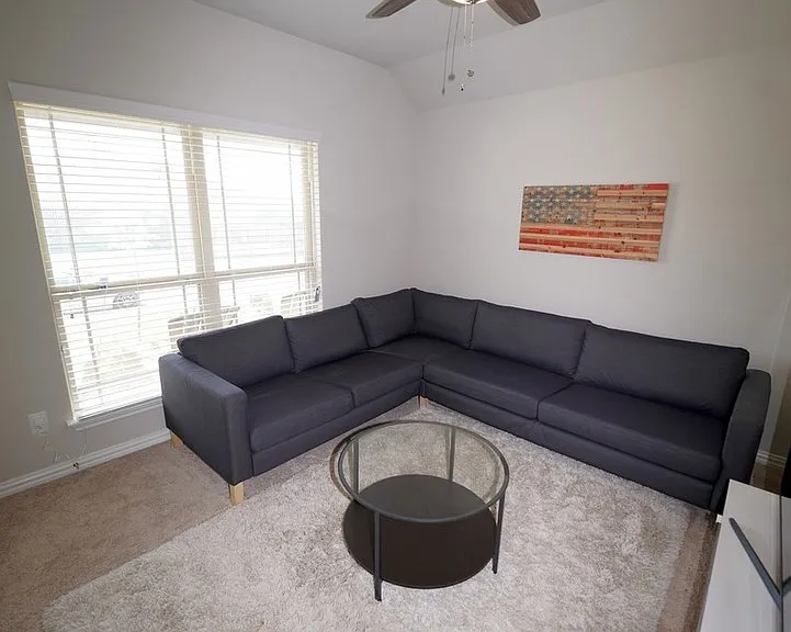 723 Gallorette Blf — Photo 7
