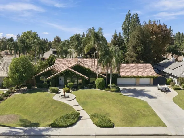 1701 Sprucehaven St, Bakersfield, CA 93312