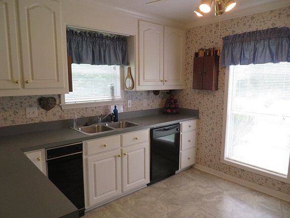 sunny kitchen